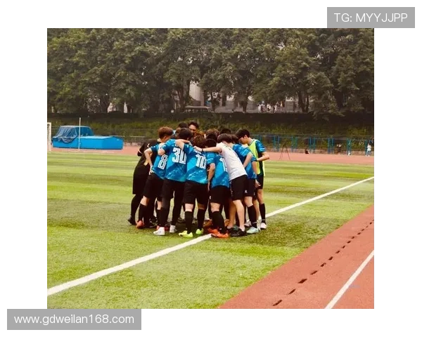 广州足球队在足球比赛经验排行榜中荣登第四名展现强劲实力与潜力 广州足球队在足球比赛经验排行榜中荣登第四名展现强劲实力与潜力