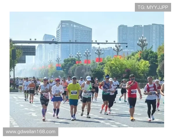 成都飞盘队在城市马拉松积分榜上以93分稳居第一名引发关注